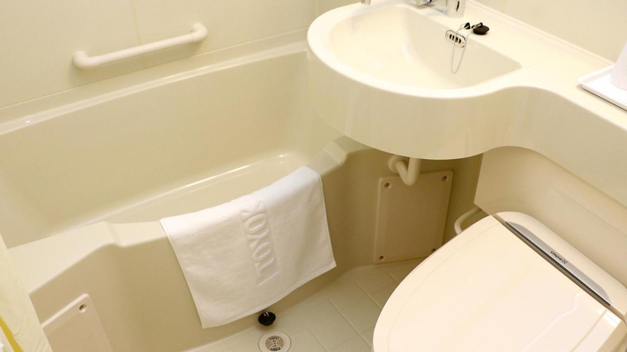 Toyoko Inn Matsudo Eki Higashi Guchi Екстериор снимка