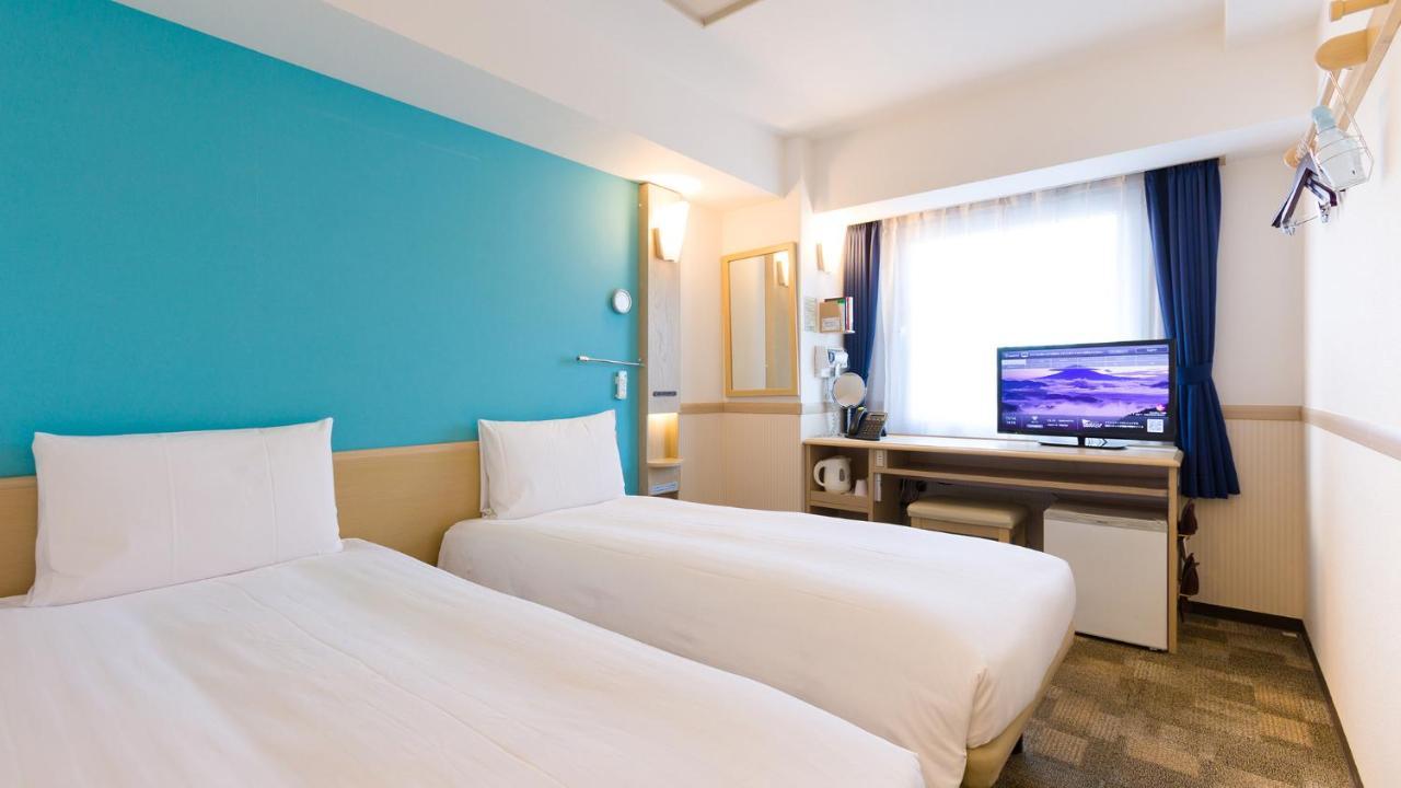 Toyoko Inn Matsudo Eki Higashi Guchi Екстериор снимка